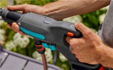 Myjka akumulatorowa średniociśnieniowa AquaClean 24/18V P4A zestaw 14800