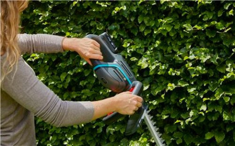 Akumulatorowe nożyce ComfortCut 60/18V P4A zestaw 14731